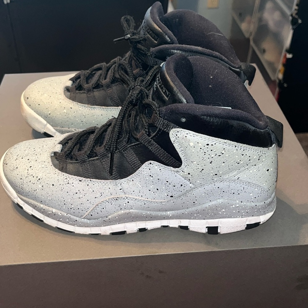 Cement Jordan 10 kids size 7